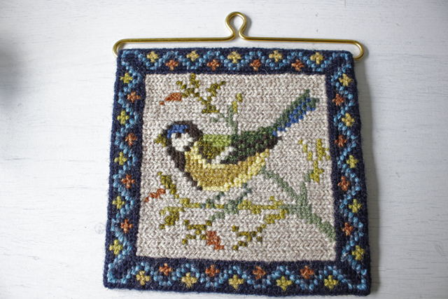 PetaPeta北欧雑貨ショップ＞＞北欧刺繍＞＞ツヴィスト刺繍