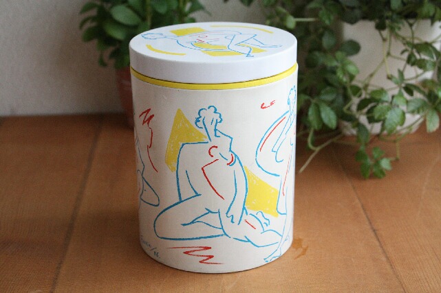 Irma/ヴィンテージ缶