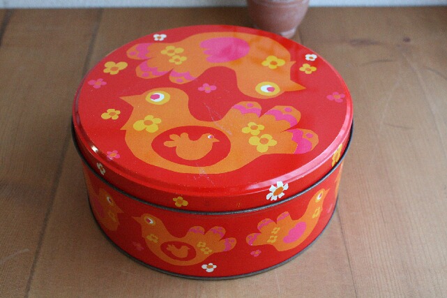 ヴィンテージ缶