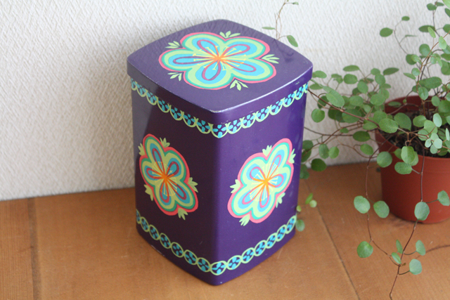 ヴィンテージ缶