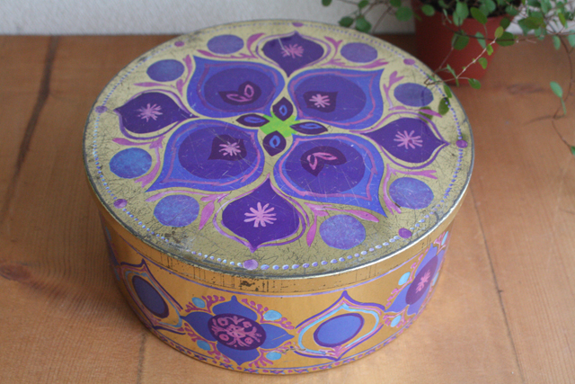 ヴィンテージ缶