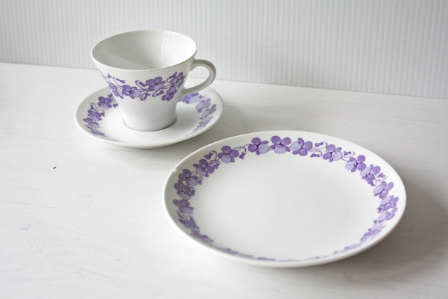 PetaPeta北欧雑貨ショップ＞＞北欧ヴィンテージ＞＞ARABIA＞＞Viola