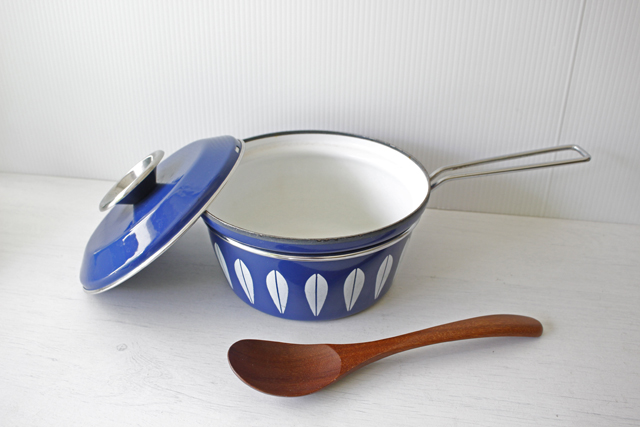 キャサリンホルム✴︎ホーローパン18センチ、ロータス 【公式通販】