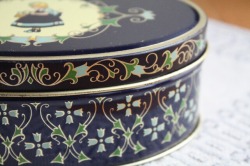 Irma／ヴィンテージクッキー缶