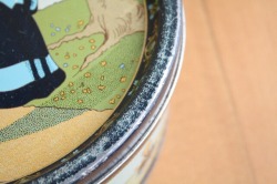 Irma/ヴィンテージ缶