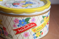 ヴィンテージ缶