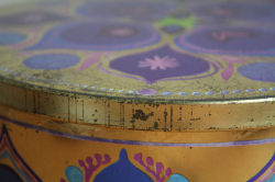 ヴィンテージ缶