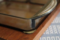 チークトレイとガラス容器