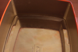 Ira/ヴィンテージ缶