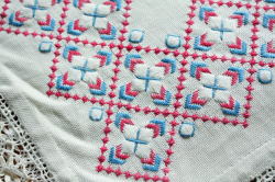 北欧刺繍/北欧クロス/デンマーク刺繍